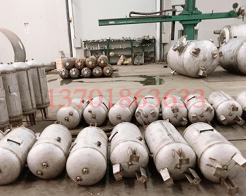 百年申江不銹鋼儲氣罐品牌罐的保護(hù)裝置及防腐規(guī)劃